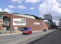 Baustelle zum Elbberg campus an der Großen Elbstraße in Hamburg Altona / Neubau der Brücke über die ehem. Schellfischbahn am Elbberg.