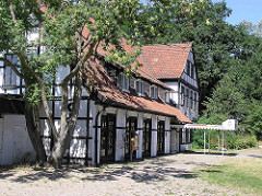 Alte Fachwerkarchitektur / Restaurant an der Aussenmühle in Hamburg Harburg / Stadtteil Wilstorf.