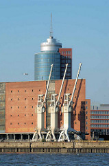 Der Kaispeicher A / ehem. Lagerhaus  auf dem Großen Grasbrook om der Hamburger  HafenCity.  In erster Ausführung wurde er 1875 durch Johannes Dalmann erbaut und zu Ehren Wilhelms I. auch Kaiserspeicher genannt. Nach Zerstörungen im Zweiten Weltkrieg