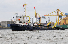 Bagger / Wasserinjektionsgerät (WIG) AKKE auf der Elbe; das Arbeitsschiff beseitigt Schlickablagerungen mit einem Spülrohr.