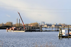 Fotos von der Billwerder Bucht, ursprünglicher Verlauf der Hamburger Norderelbe bis 1879. Abbau der Wassertreppe 51 am Moorfleeter Deich in Hamburg Moorfleet. Der bewegliche Niedergang ermöglichte es bei den unterschiedlichen Wasserständen, die du