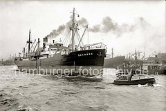 Stückgutfrachter BARMBEK, Barkasse auf der Elbe; ca. 1938.