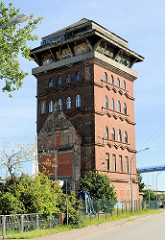 Historische Hafenarchitektur im Strasunder Hafen.