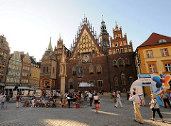 Rathaus von Wrocław / Breslau - spätgotische Architektur, reich verzierte Ostfassade.