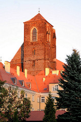 Kirchturm der gotischen Sandkirche, St. Maria auf dem Sande in Wroclaw, Breslau - Polen.