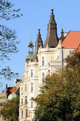 Hausgiebel mit Türmen - Architeturfotos aus Wroclaw, Breslau - Polen