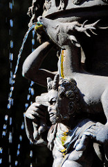 Detailaufnahme Singender Brunnen am Lustschloss Belvedere im Königlichen Garten / Prager Burg.