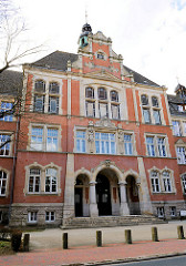 Fassade / Eingang der Theodor Heuss Realschule in Uelzen -