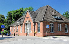 Bahnhof Ahrensburg West - Station der Walddörferbahn, eröffnet 1921.