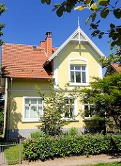 Einzelhaus - Vorstadtvilla, Gründerzeit - Haus im Grünen, Bilder aus Ahrensburg, Kreis Stormarn.