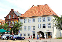 Wohngebäude am Marktplatz von Glückstadt, Unterelbe - Metropolregion Hamburg.