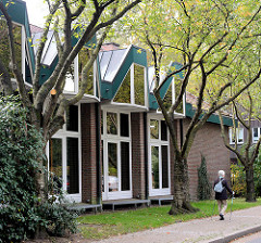 Architektur der 1970er Jahre - Waldreitersaal in der Gemeinde Grosshansdorf, Kreis Stormarn / Schleswig - Holstein