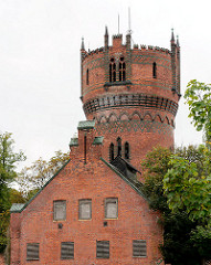Wasserturm und Maschinenhaus der Hansestadt Wismar - neogotische Backsteinarchitektur, erbaut 1897.