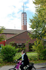 Auferstehungskirche der Evang. - Lutherischen Kirchengemeinde Großhansdorf-Schmalenbeck.