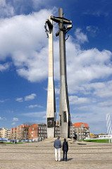 Solidarność-Denkmal am Tor 2 der Danziger Werft - stocznia Gdańsk.