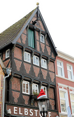 Historische Architektur in Buxtehude, Fachwerkhaus in der Breiten Strasse.