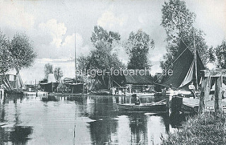 Historisches Bild vom Hafen der Stadt Demmin an der Peene - Segelschiffe, Fischkutter am Ufer.