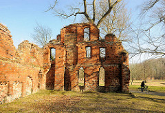 Ruine Wirtschaftsgebäude Kloster Bad Doberan - erbaut 1280, gotische Backsteinarchitektur.