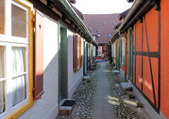 Gasse im Heiligengeisthospital / Heiliggeistkloster in der Hansestadt Stralsund. Das Hospital wird 1256 erstmalig erwähnt.