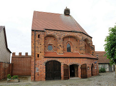 Salzkirche in der Hansestadt Werben - ursprüngich 1313 vom Johanniterorden als Kapelle St. Spiritus errichtet. Später war die Kapelle Getreidespeicher, Salzhaus und Spritzenhaus.