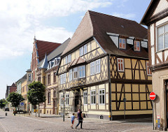 Historische Fachwerkarchitektur in der Hansestadt Gardelegen - Deutsches Haus am Rathausplatz.