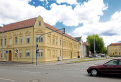 Restaurierte Wohnhäuser - Baustil Historismus; Architekturfotografien aus Wittenberge, Brandenburg.