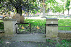 Sowjetischer Ehrenfriedhof - Kriegsgräberstätte; Grahlplatz in Perleberg.