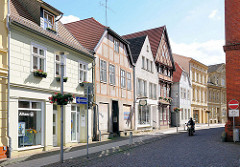 Historische Wohn- und Geschäftshäuser am Grossen Markt von Perleberg.