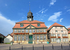 Rathaus von Grabow - erbaut 1727; zweigeschossiger Fachwerkbau im Stil des Barock; Rathausturm - Amtsbaumeister Christian Reichel.