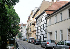 Historische Architektur in der STadt Brandenburg - Fachwerkgebäude, erbaut 1784 als Speicher der Lohmühle.