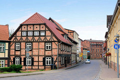 Restauriertes Fachwerkgebäude - Fachwerkstadt Grabow am Elde Müritz Wasserweg.