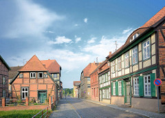 Fachwerkgebäude und Pastorat an Kanalstrasse in Grabow - Fachwerkstadt in Mecklenburg.