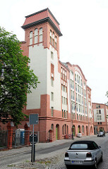 Gebäude der historischen Burgmühle in Brandenburg an der Havel -  erbaut zwischen 1909 und 1913; jetzt Wohngebäude.