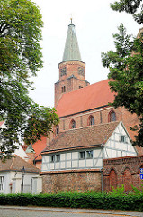 Brandenburger Dom  - Baubeginn 1165.