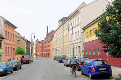 Mehrstöckige Gebäude - Häuser im Mühlendamm von Brandenburg a. d. Havel.