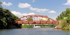 Blick vom Tiefstackkanal zur Borsigbrücke / Brosigstrasse in Hamburg Billbrook.