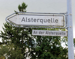Schild zur Alsterquelle, Strassenname An der Alsterquelle in Rhen, Henstedt - Ulzburg.