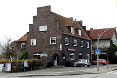 Klinkerhaus am Moorburger Elbdeich -Restaurant Wasserturm.