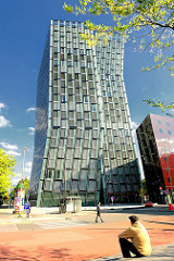 Hamburgs Architektur - Hochhäuser in der Hansestadt Hamburg - Tanzende Türme am Millerntorplatz / Reeperbahn. Architekt Hadi Teherani; Archtektenbüro Bothe Richter Teherani.