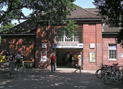 Eingang historische U-Bahnstation Langenhorn Markt.