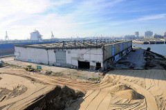 Alter Lagerschuppen am Kirchepauerkai / Petersenkai im Hamburger Hafen.