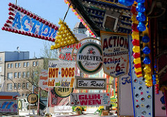 Hamburger Dom - Jahrmarkt auf dem Heiligengeistfeld im Stadtteil St. Pauli - Hamburgfotos.