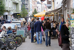 Geschäfte in der Ottenser Hauptstrasse - Einkaufen im Stadtteil.