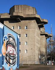 Flakbunker auf dem Heiligengeistfeld - Bilder aus den Hamburger Stadtteilen, Fotos aus Hamburg St. Pauli.