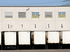 Spedition Auflieger, Container Transport im Billbrooker Pinkertweg.