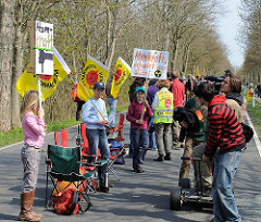 Menschenkette gegen Atomkraft - Fernsehteam.