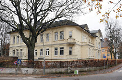 Gebäude Volkshochschule VHS Waitzstrasse Groß Flottbek.