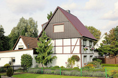 Einzelhaus mit Schuppen und Garage - Siedlung Wohlsersweg - entstanden ca. 1934.