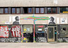 Graffiti an einem Gebäude von Hamburg St. Pauli - Bilder aus den Hamburger Stadtteilen.