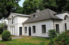 Nebengebäude des Katharinenhofs im Blankenser Baurpark - Klassizistische Architektur Hamburgs; erbaut 1836 - Architekt Johann Matthias Hansen.